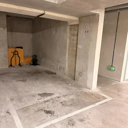 T2 Avec Balcon Et Garage Proche Du Stade Et Ldlc Arena *
